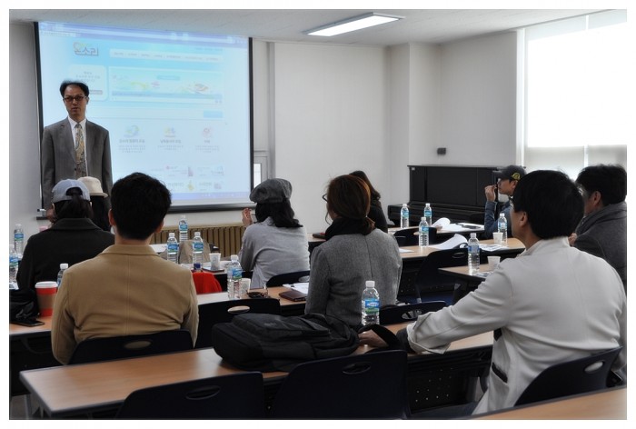 시각장애인을 위한 소리도서녹음 - 김호식 관장 인사말